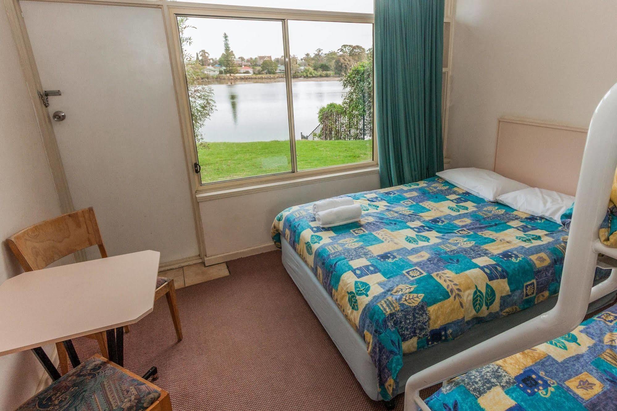 Moruya Waterfront Hotel Motel Exterior foto