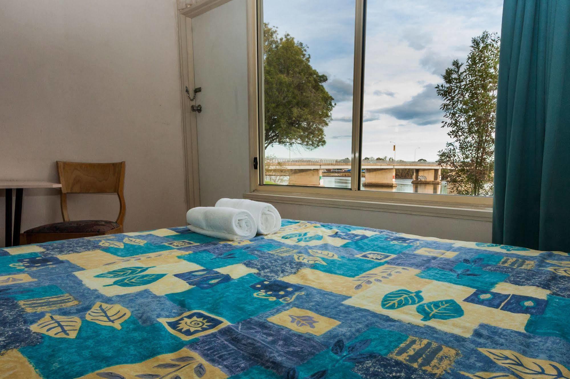 Moruya Waterfront Hotel Motel Exterior foto