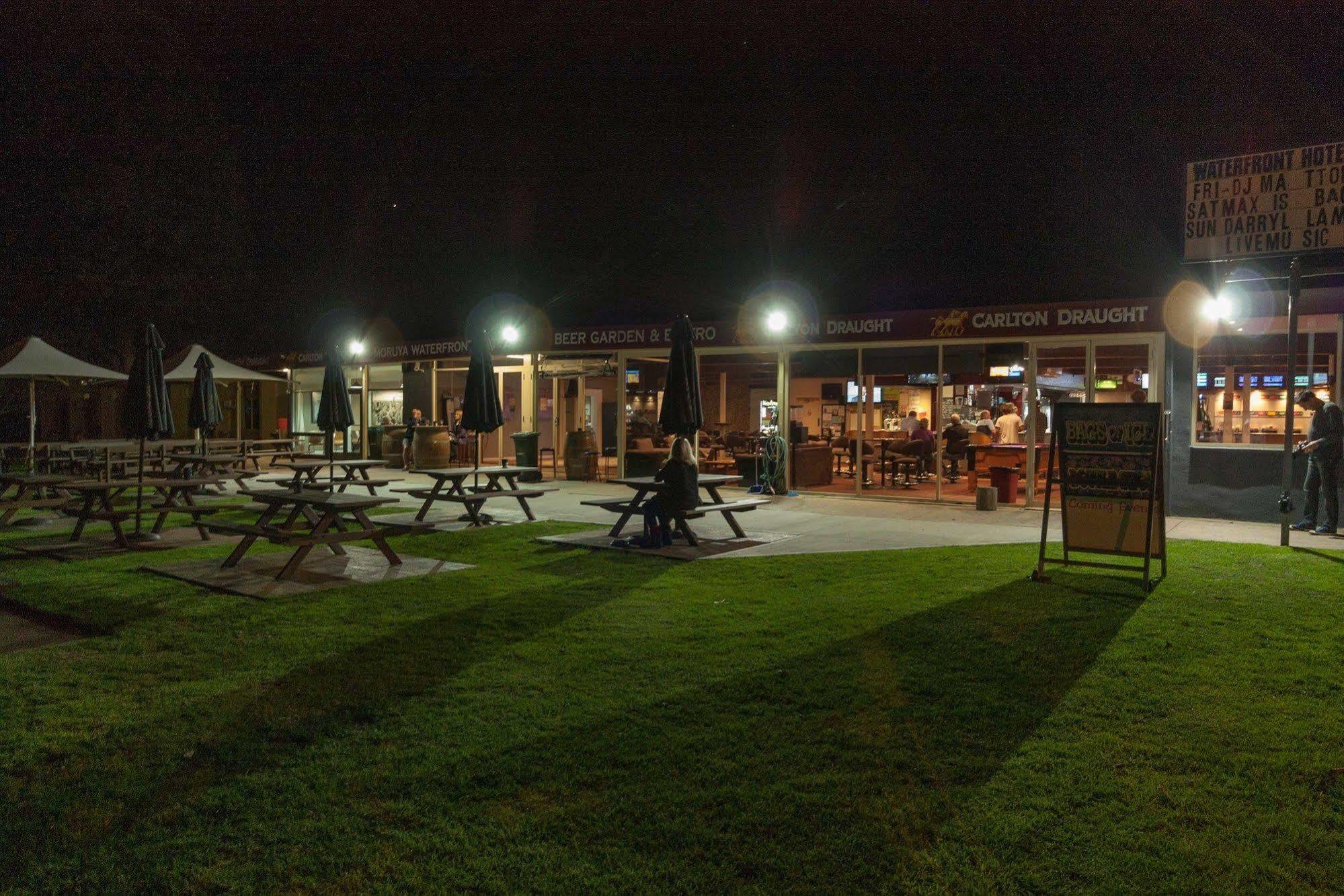 Moruya Waterfront Hotel Motel Exterior foto